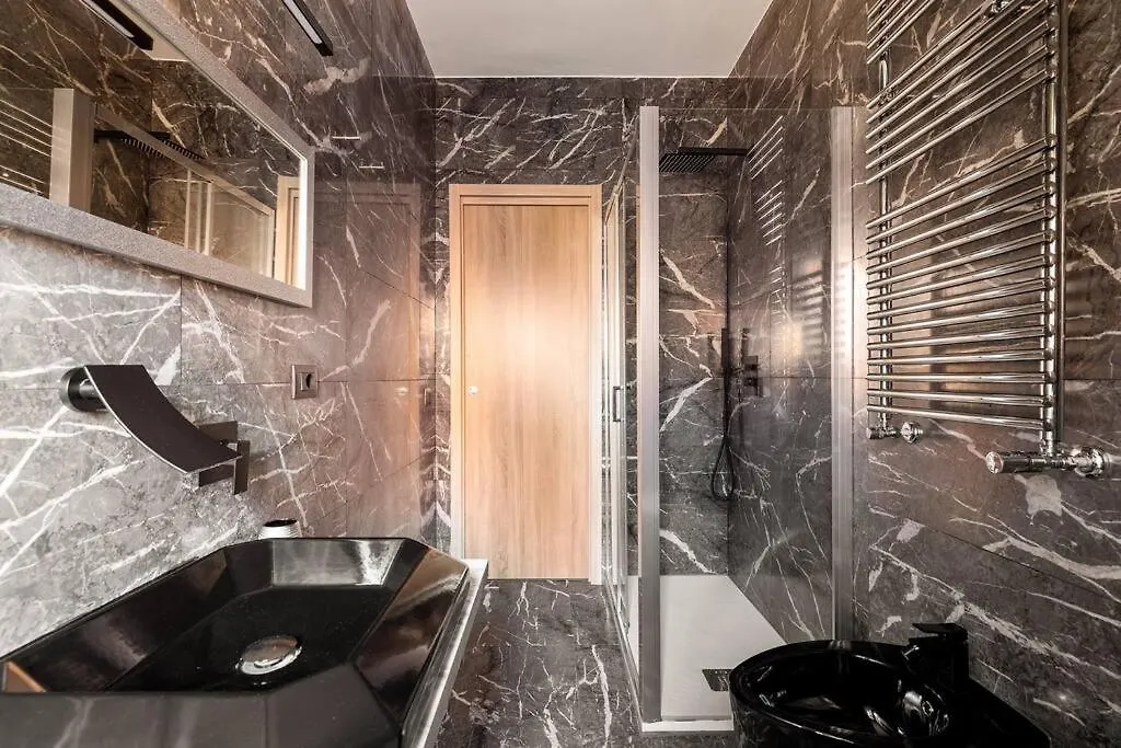 Charming Trastevere Two Rome Apartment